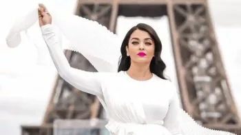 Aishwarya Rai Fuck Real Video - Aishwarya Rai Bachchan Stuns At Paris Fashion Week
