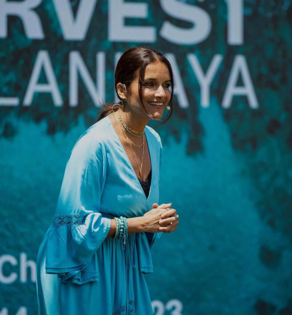 The Durga Effect: 8 South Asian Women Who Fought For Change And Won! There's just so much to learn from Dr. Tsabary and so little time! Photo Credit: www.instagram.com @harvestseries @doctorshefali