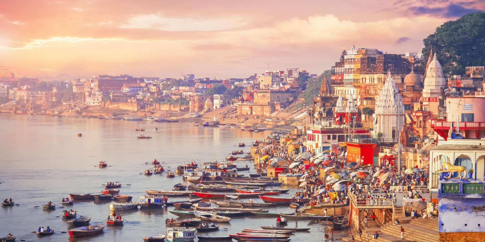 Journey Through Time: Iconic South Asian Travel Destinations to Unveil History - Varanasi. 
