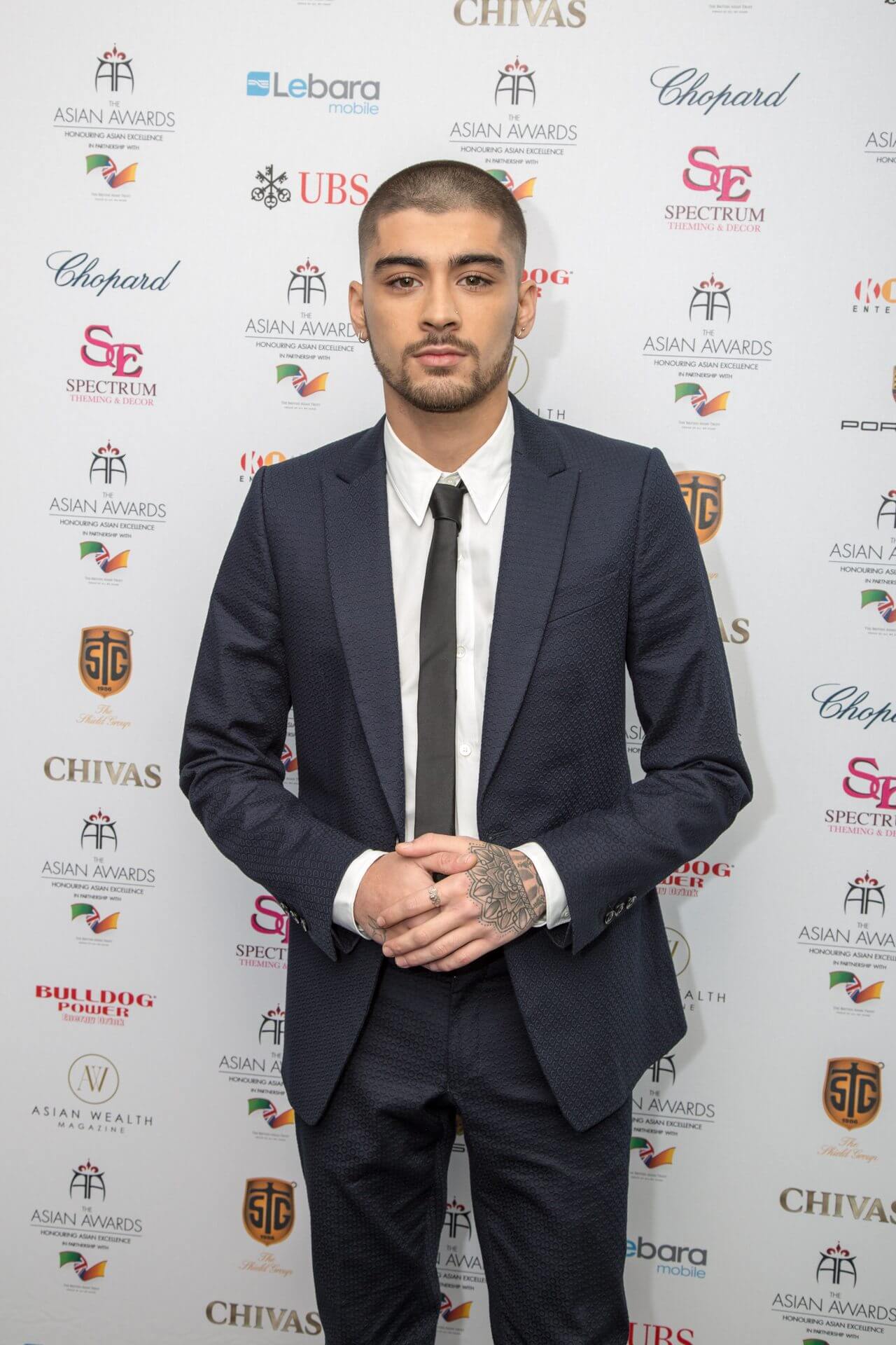 Shah Rukh Khan Zayn Malik tweet Asian Awards 2015 - Asian Culture Vulture