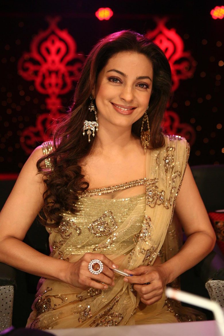 Sex Image Juhi Chawla - Our Top 10 Choices For #YummyMummies Of Bollywood - ANOKHI LIFE