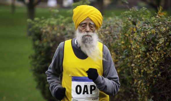 590px x 350px - 104-Year-Old Fauja Singh Runs In A Ford Commercial - ANOKHI LIFE